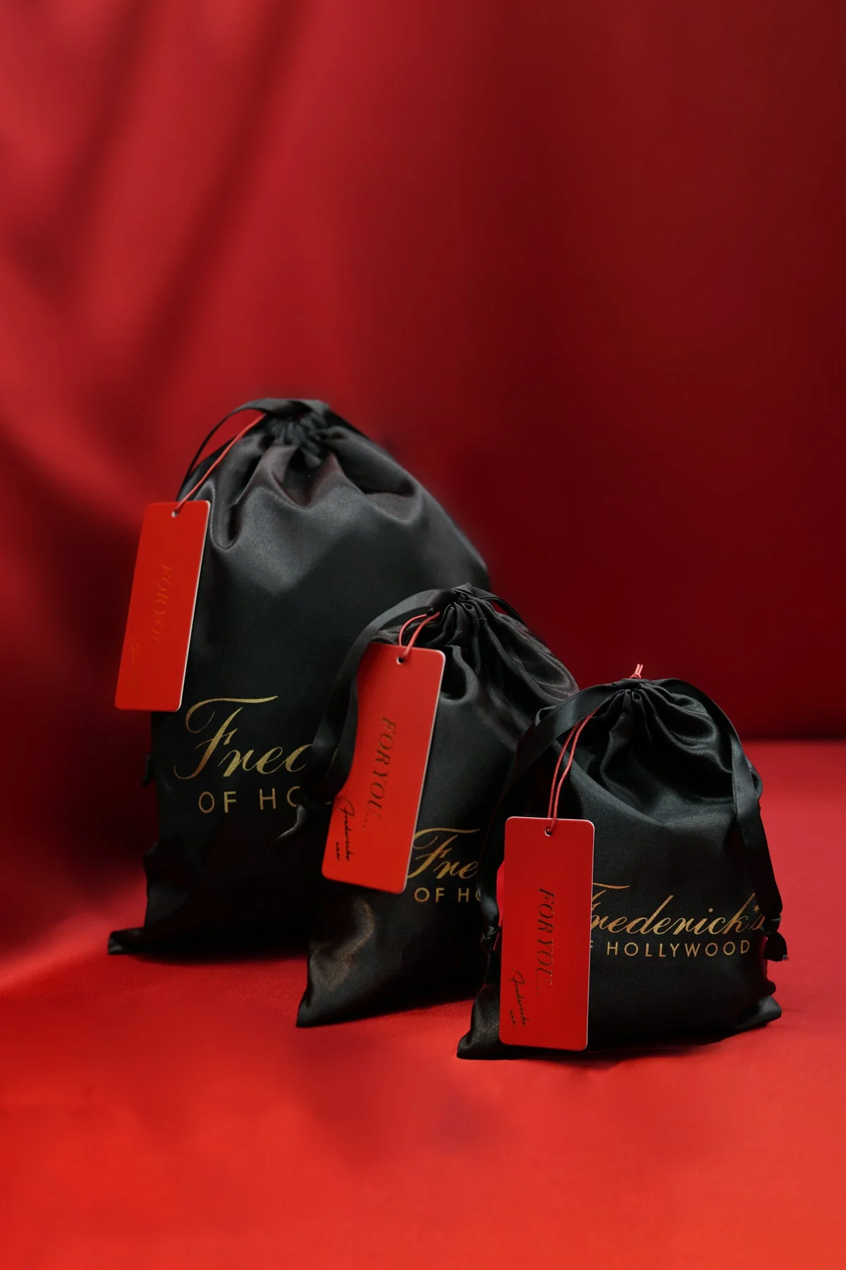 Satin Gift Pouch With Tissue & Tag - Image 2